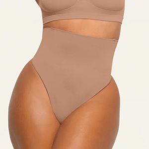 SKIMS core control high waisted thong shapewear NWT